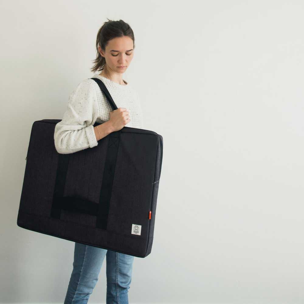 A portfolio case from progresspackaging.co.uk